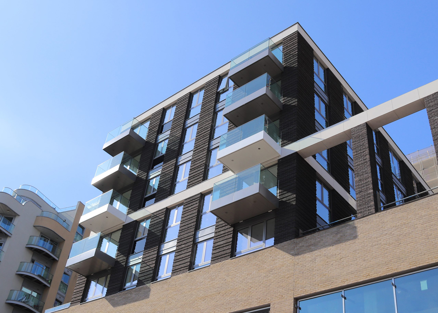 The Podium apartments benefit from private Sapphire balconies